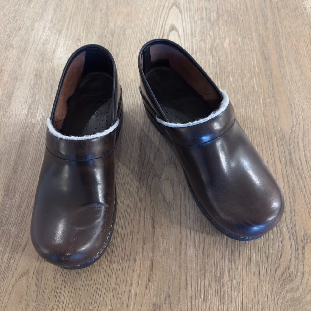 Dansko Professional Brown Leather Clogs-Comfort Women's Size Narrow 39-US 8.5-9 - Picture 9 of 9